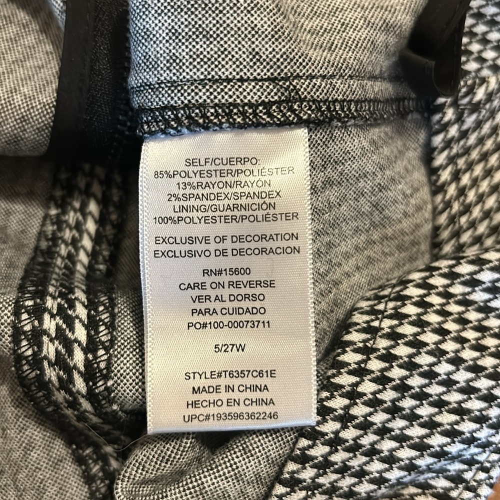 Mini - Picture 4 of 4